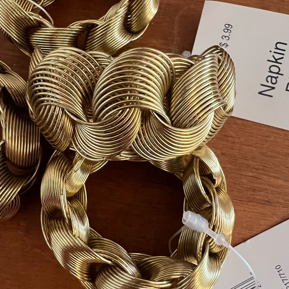 Gold Braided Napkin Rings - Set of 4 - Picture 6 of 8